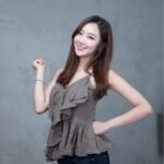 Beautiful Girl Livestream on Hot51 app