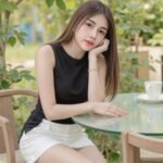 Beautiful Girl Livestream on Hot51 app