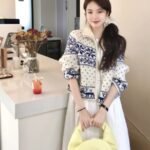 Beautiful Girl Livestream on Hot51 app